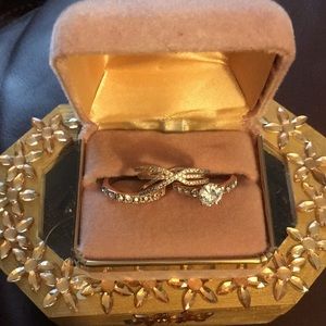 Faux Diamond Ring Set- NWOT